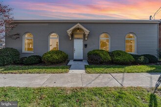 406 2nd St, New Cumberland, PA for sale Primary Photo- Image 1 of 32