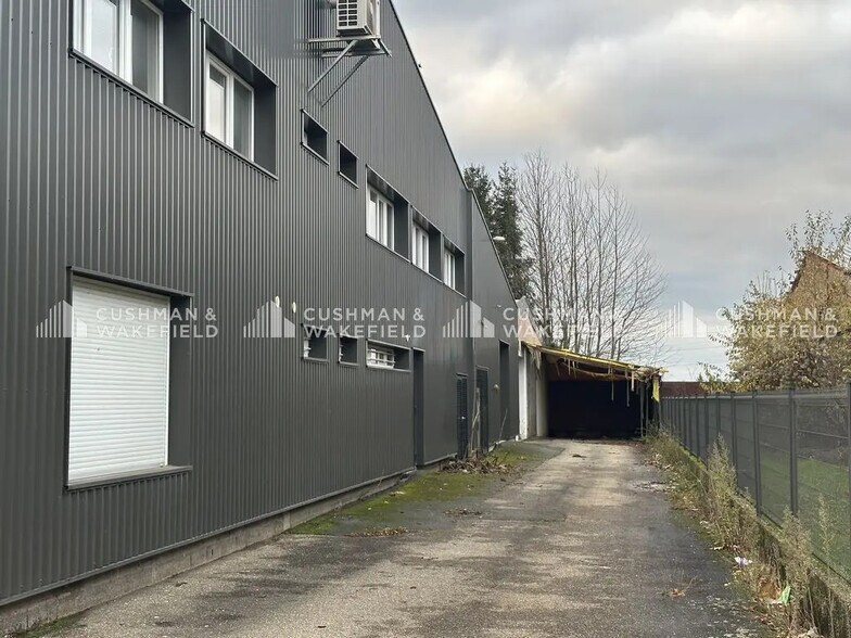 Light Industrial in Mundolsheim to rent - Building Photo - Image 2 of 8