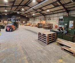 Fairfax Rd, Newton Abbot to rent Interior Photo- Image 2 of 3