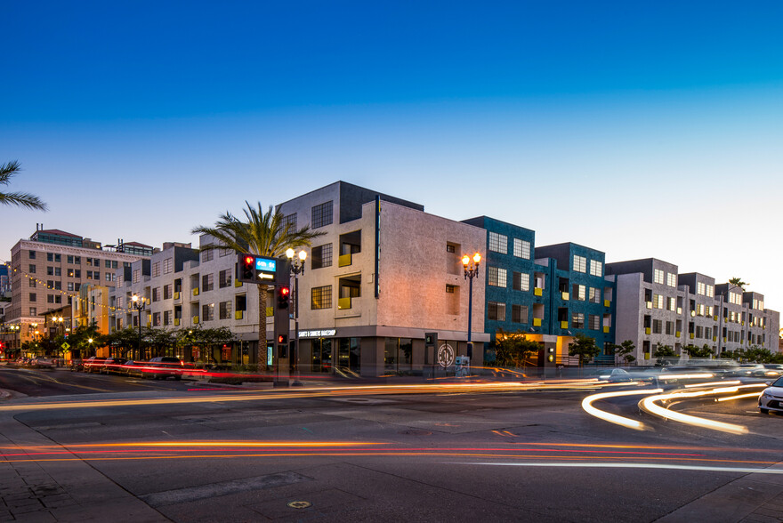 585 Pine Ave, Long Beach, CA for rent - Building Photo - Image 2 of 30