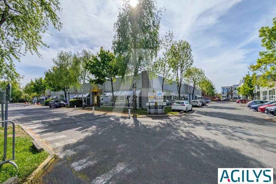 12 Avenue Des Tropiques, Les Ulis to rent Building Photo- Image 1 of 8