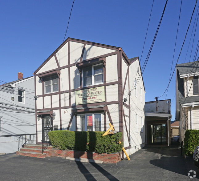 90 2nd St, Mineola, NY for sale - Primary Photo - Image 1 of 1