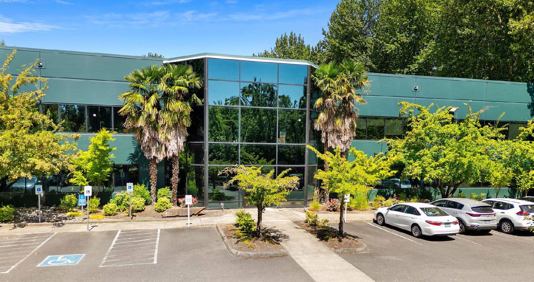 16427 NE Airport Way, Portland, OR to rent Building Photo- Image 1 of 11