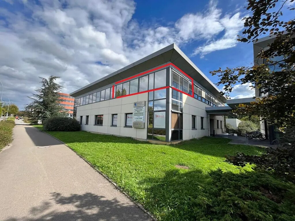 Location Bureaux 110 m² - Photo 1