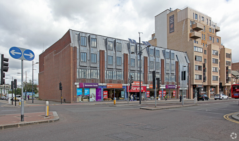 54-66 High St, Hounslow for sale - Primary Photo - Image 1 of 1