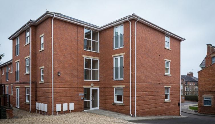 2 Dashwood Rd, Banbury for sale Primary Photo- Image 1 of 1