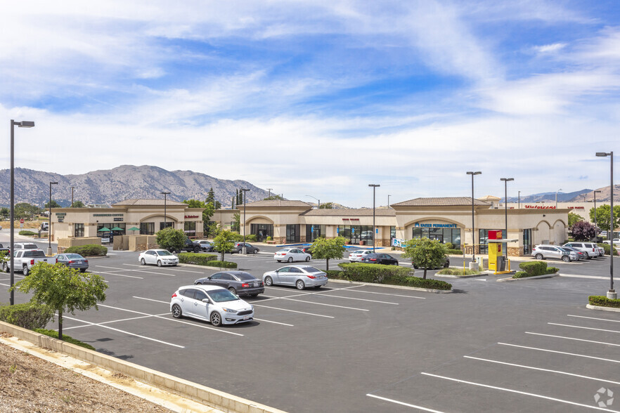 1100 W Tehachapi Blvd, Tehachapi, CA for sale - Primary Photo - Image 1 of 1