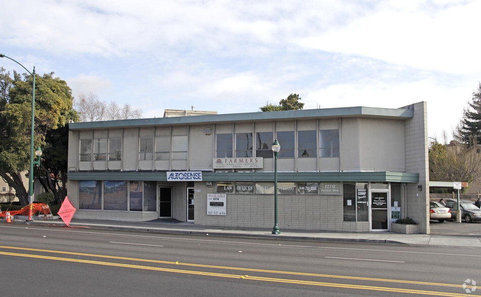 22708-22712 Foothill Blvd, Hayward, CA for rent - Primary Photo - Image 1 of 3