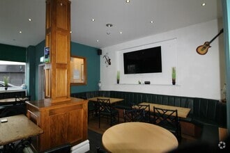 1 High St, Stockton On Tees to rent Building Photo- Image 2 of 7