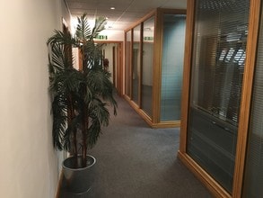 Central Arcade, Cleckheaton to rent Interior Photo- Image 2 of 7