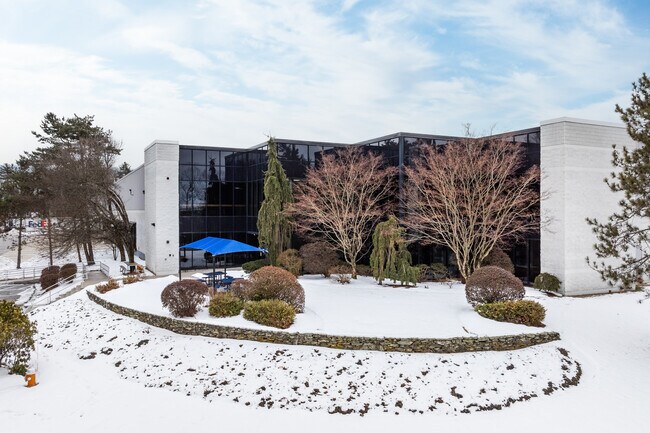 More details for 12 Forge Pky, Franklin, MA - Industrial to Rent