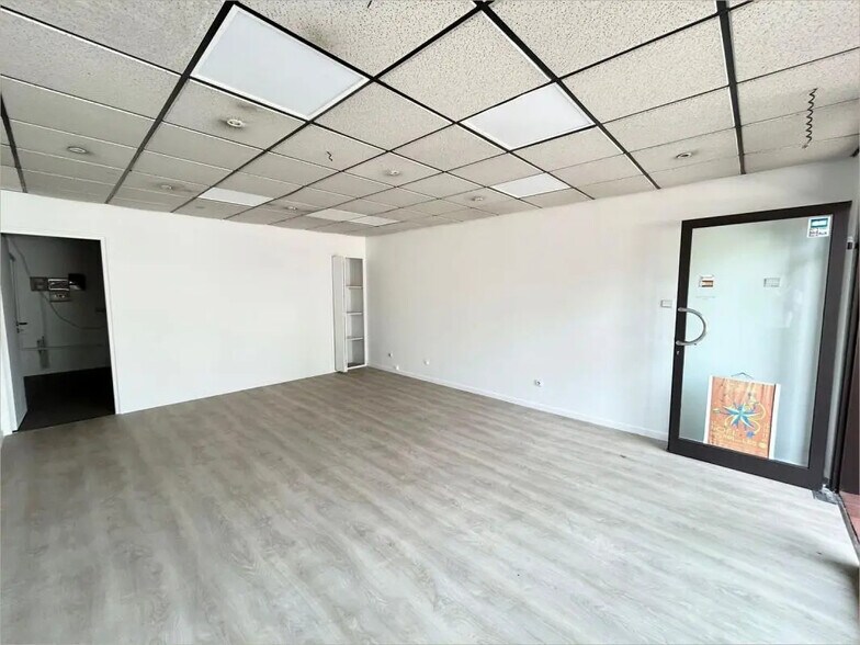 7 Avenue De Villemur, Saint-Alban for sale - Interior Photo - Image 2 of 14