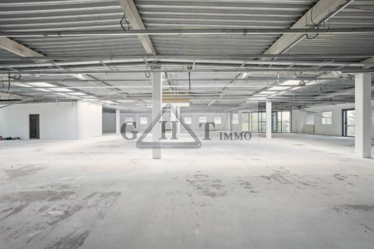 Office in Marcoussis to rent Interior Photo- Image 1 of 5