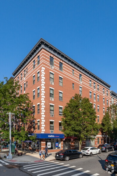 231 W 148th St, New York, NY for rent - Primary Photo - Image 1 of 6