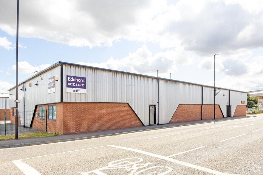 Clifton St, Lincoln to rent - Building Photo - Image 2 of 3