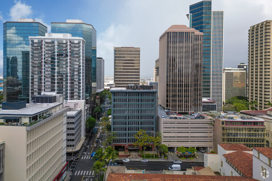 810 Richards St, Honolulu, HI for rent - Aerial - Image 3 of 3