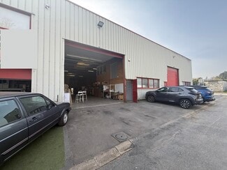 More details for 2 Rue Du Parc, Hérouville-en-Vexin - Light Industrial for Sale