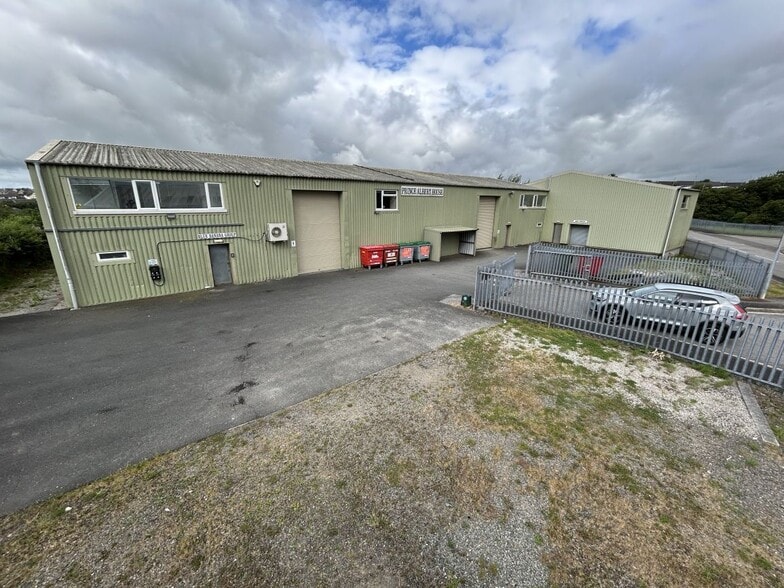Quimperle Way, Liskeard for sale - Building Photo - Image 1 of 15