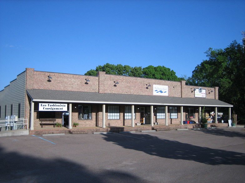 1308 N Lamar Blvd, Oxford, MS for sale - Primary Photo - Image 1 of 1