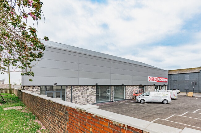 More details for 2 New Mill Rd, Kilmarnock - Retail to Rent