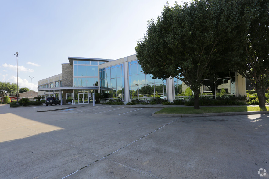 9701 Richmond Ave, Houston, TX for sale - Building Photo - Image 1 of 1