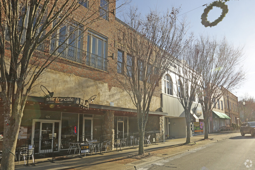 123-133 Broad St, Kingsport, TN for sale - Primary Photo - Image 1 of 1