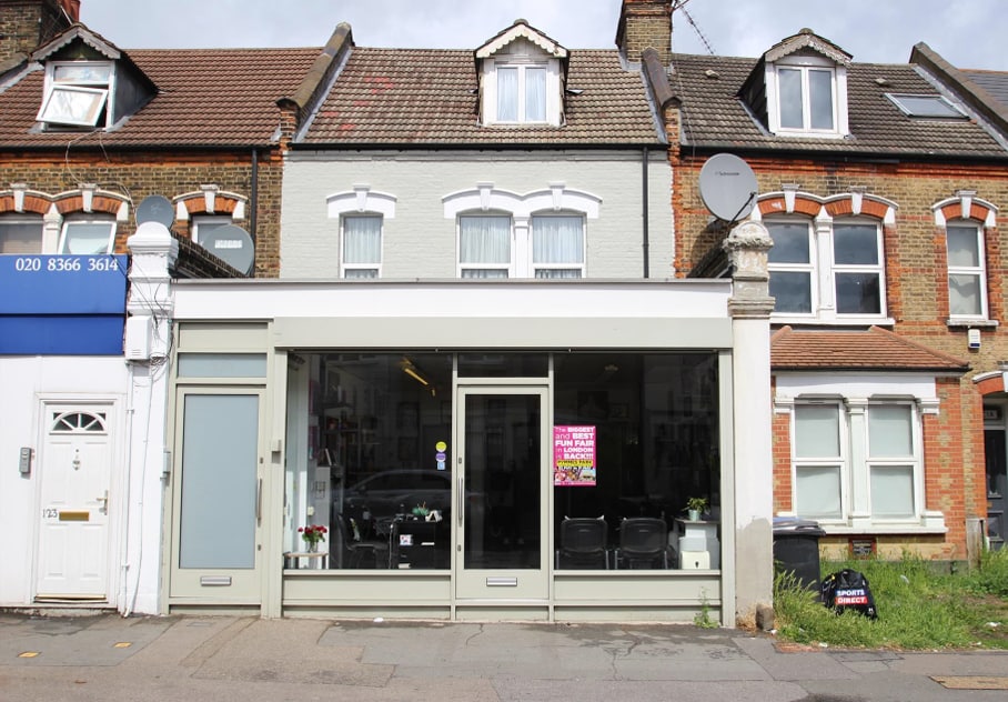 121 St. Marks Rd, Enfield, LND EN1 1BJ - Unit 121 - - Interior Photo - Image 1 of 1