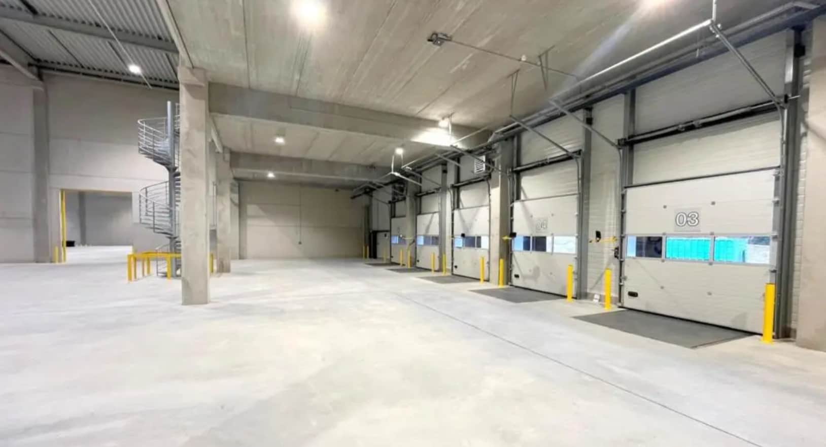 Office in Conflans-Sainte-Honorine to rent Interior Photo- Image 1 of 5