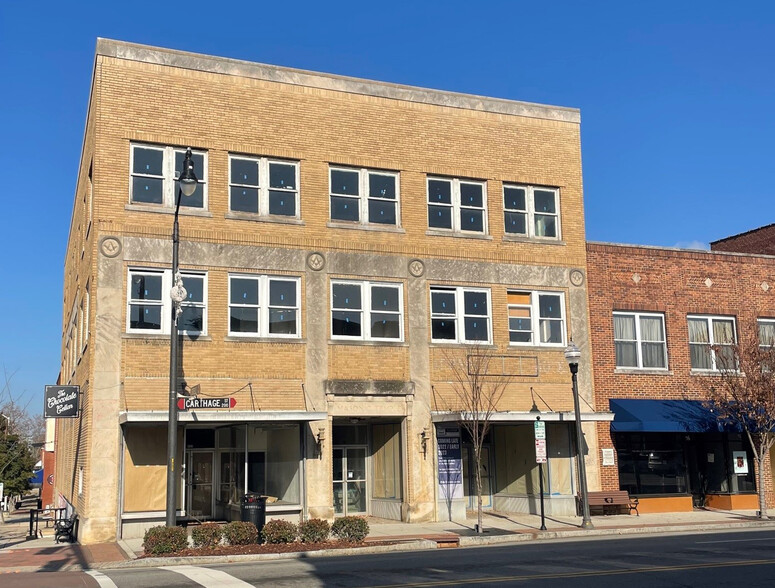 128-132 Carthage St, Sanford, NC for sale - Building Photo - Image 1 of 7