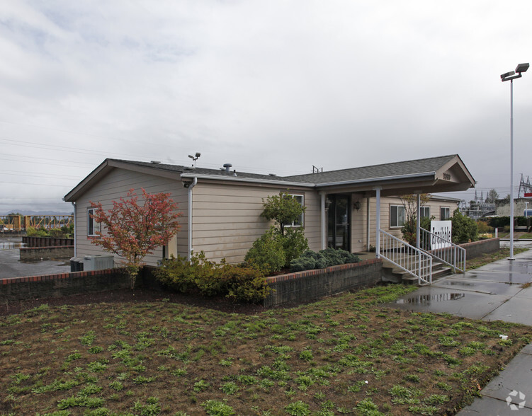 1399 Or-99 Hwy, Eugene, OR for rent - Building Photo - Image 2 of 2