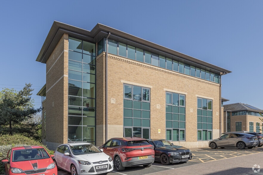 Whittington Rd, Worcester to rent - Building Photo - Image 3 of 4