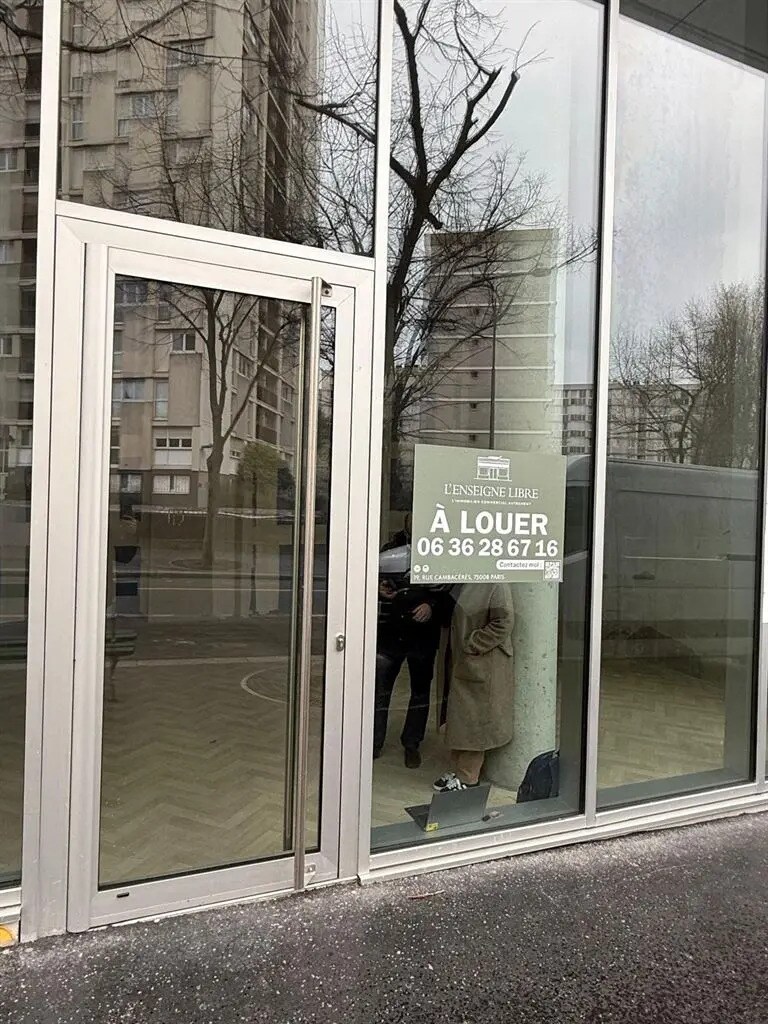 Retail in Paris to rent Building Photo- Image 1 of 8