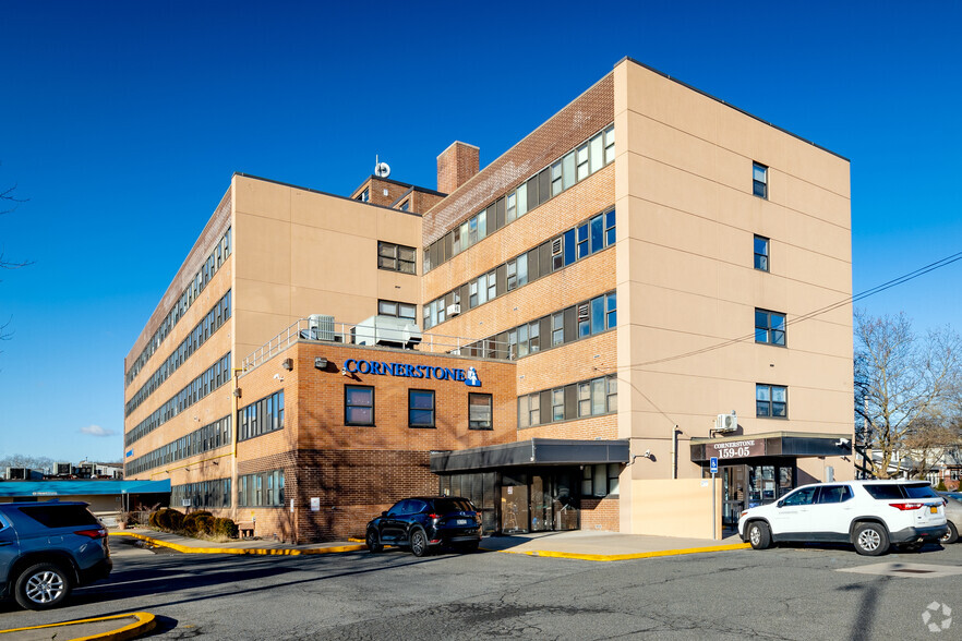 159-05 Union Tpke, Fresh Meadows, NY for sale - Primary Photo - Image 1 of 1