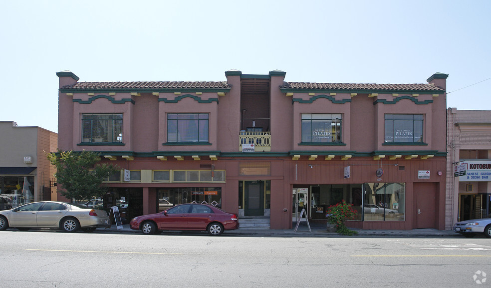 3966 Piedmont Ave, Oakland, CA for rent - Primary Photo - Image 1 of 20