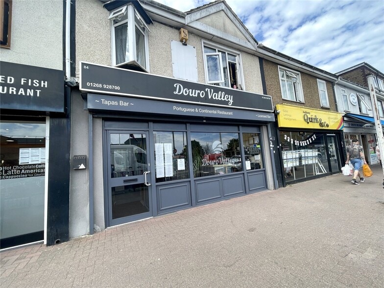 84 Furtherwick Rd, Canvey Island to rent - Building Photo - Image 1 of 1