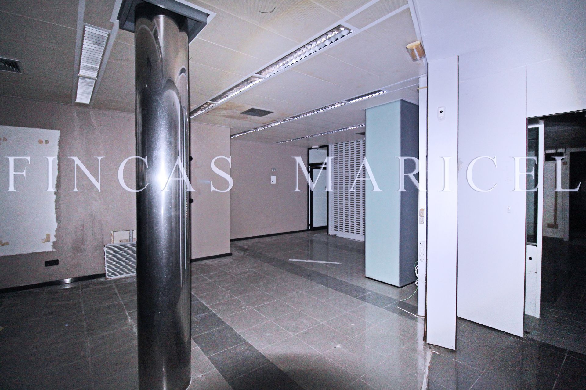 Retail in Sitges, Barcelona to rent Building Photo- Image 1 of 16