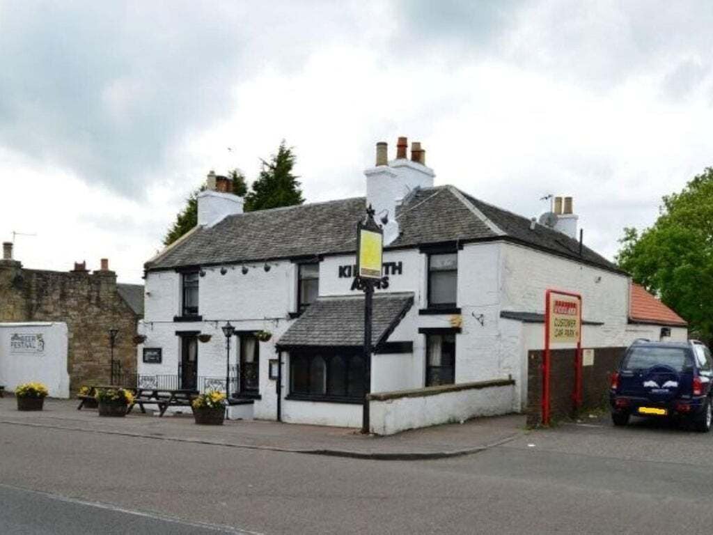 604 Lanark Rd, Juniper Green to rent Building Photo- Image 1 of 2