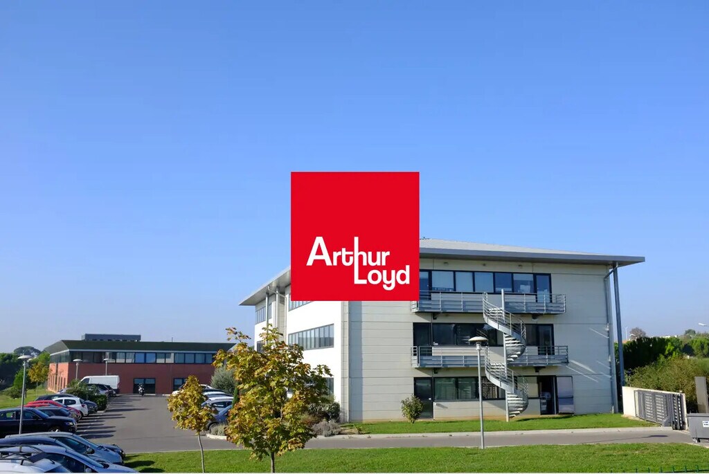 Location Bureaux 170 m² - Photo 1
