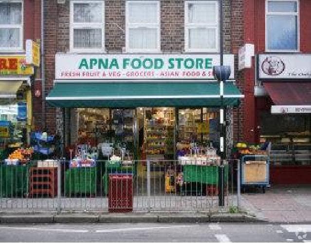 337 Vicarage Farm Rd, Hounslow to rent Primary Photo- Image 1 of 7