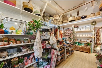 11 Flask Walk, London to rent Interior Photo- Image 1 of 4