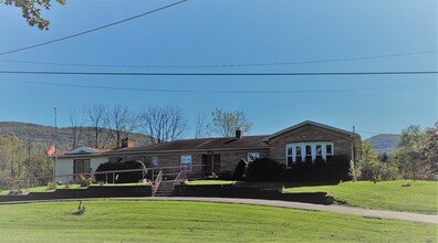 130 Country Club Ln, Mill Hall, PA for sale Primary Photo- Image 1 of 1