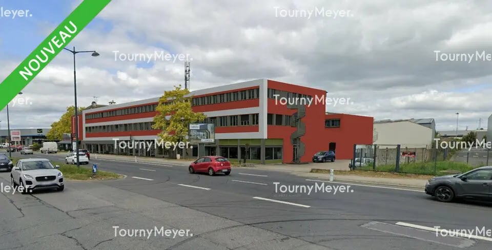 Location Bureaux 2 260 m² - Photo 1