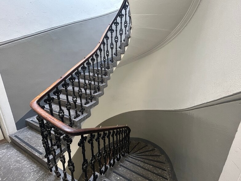 23-25 Sandyford Pl, Glasgow to rent - Building Photo - Image 3 of 5