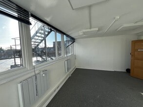 York Rd, Felixstowe to rent Interior Photo- Image 2 of 2