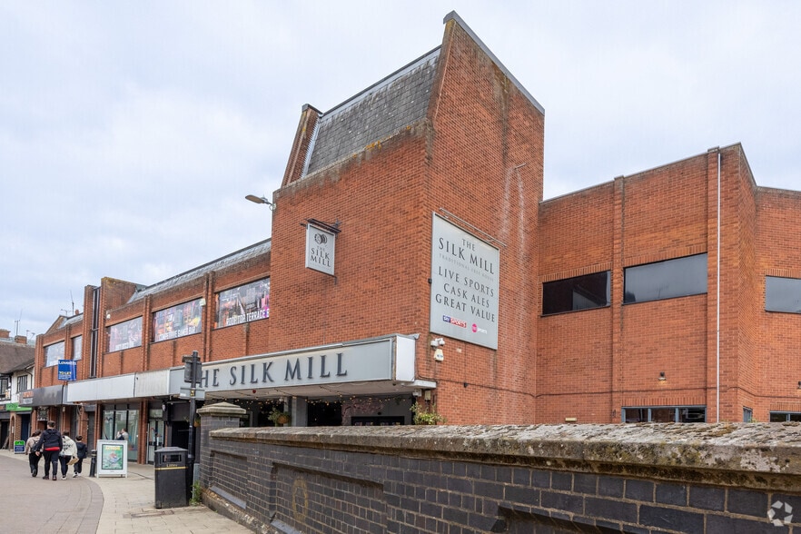 Newdegate St, Nuneaton to rent - Primary Photo - Image 1 of 3