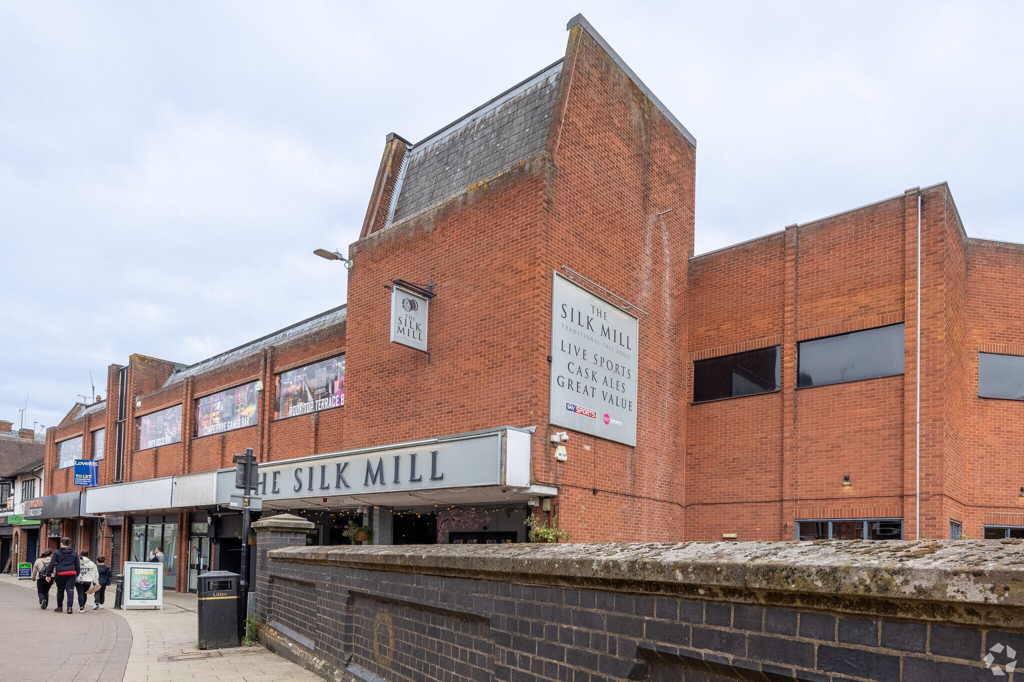 Newdegate St, Nuneaton to rent Primary Photo- Image 1 of 4