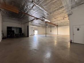 2626 N Figueroa St, Los Angeles, CA for rent Building Photo- Image 1 of 13