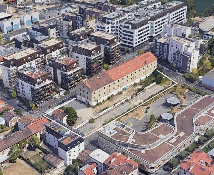 Light Industrial in Vitry-sur-Seine to rent - Building Photo - Image 2 of 3