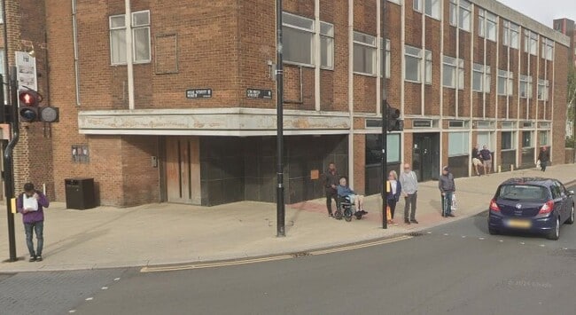 More details for 4 High St N, Dunstable - Retail to Rent