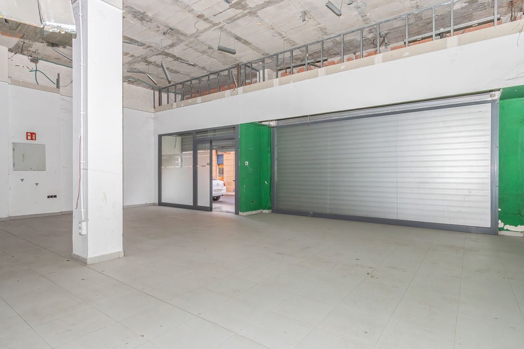 Lleida, LER 25004 - Unit Pt:02 -  - Interior Photo - Image 2 of 14